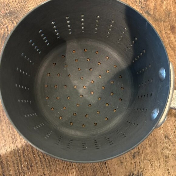Vintage (1990s) Calphalon Strainer Insert - Picture 4 of 5
